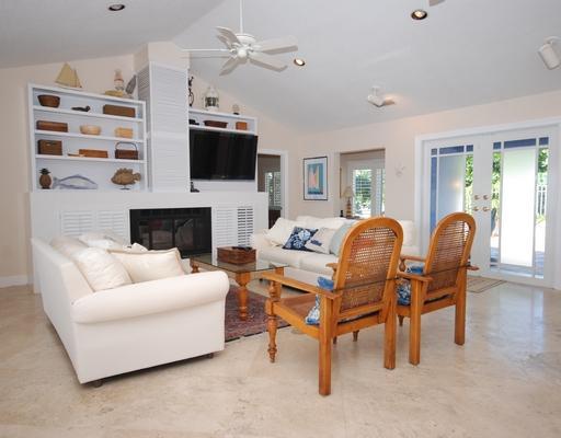 21 Saddleback Road Tequesta, FL 33469 - Photo 2 of 16 Additional Photo