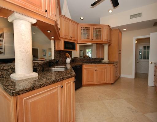 21 Saddleback Road Tequesta, FL 33469 - Photo 4 of 16 Additional Photo