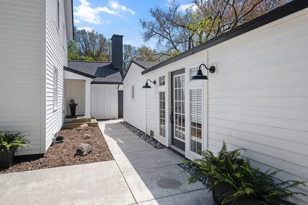 $874,900 | 101 Carl Drive Northeast, Ada, MI 49301