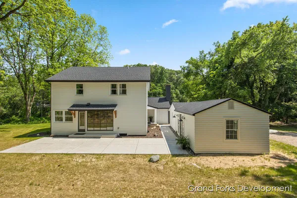 $874,900 | 101 Carl Drive Northeast, Ada, MI 49301