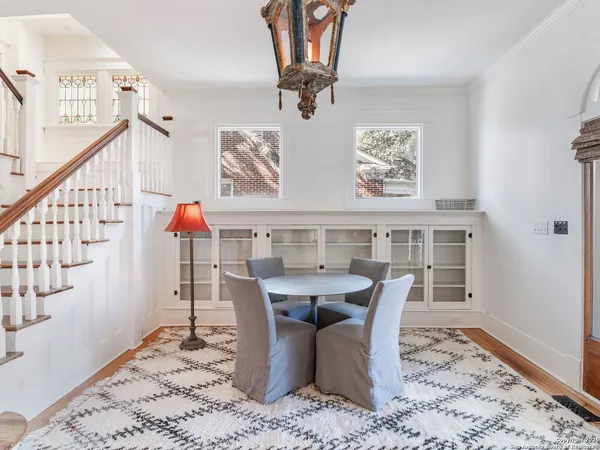 $4,600 | 702 West French Place, San Antonio, TX 78212