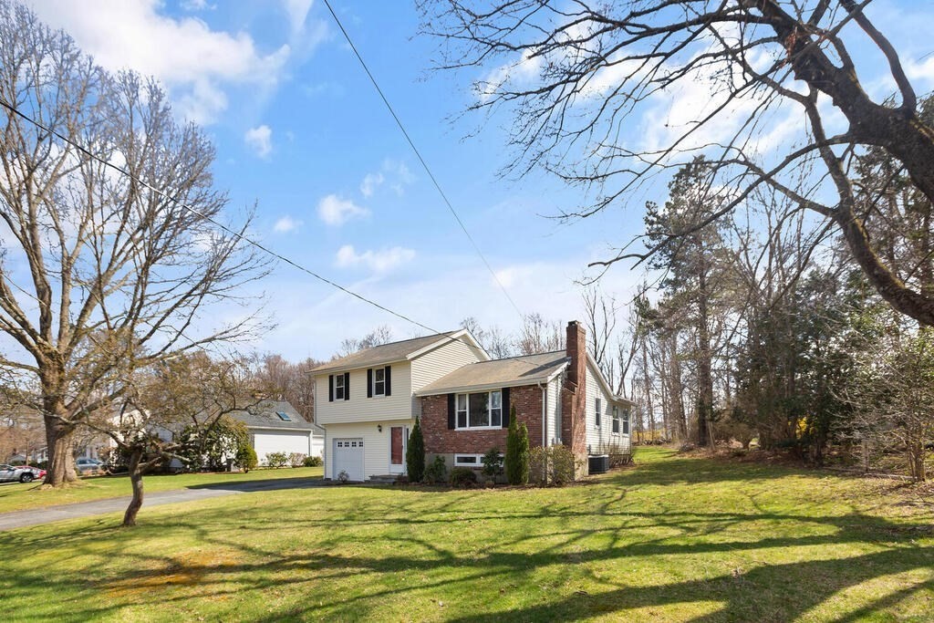 2 Robbern Road Hopkinton, MA 01748 - Photo 2 of 32 Gallery Image 2