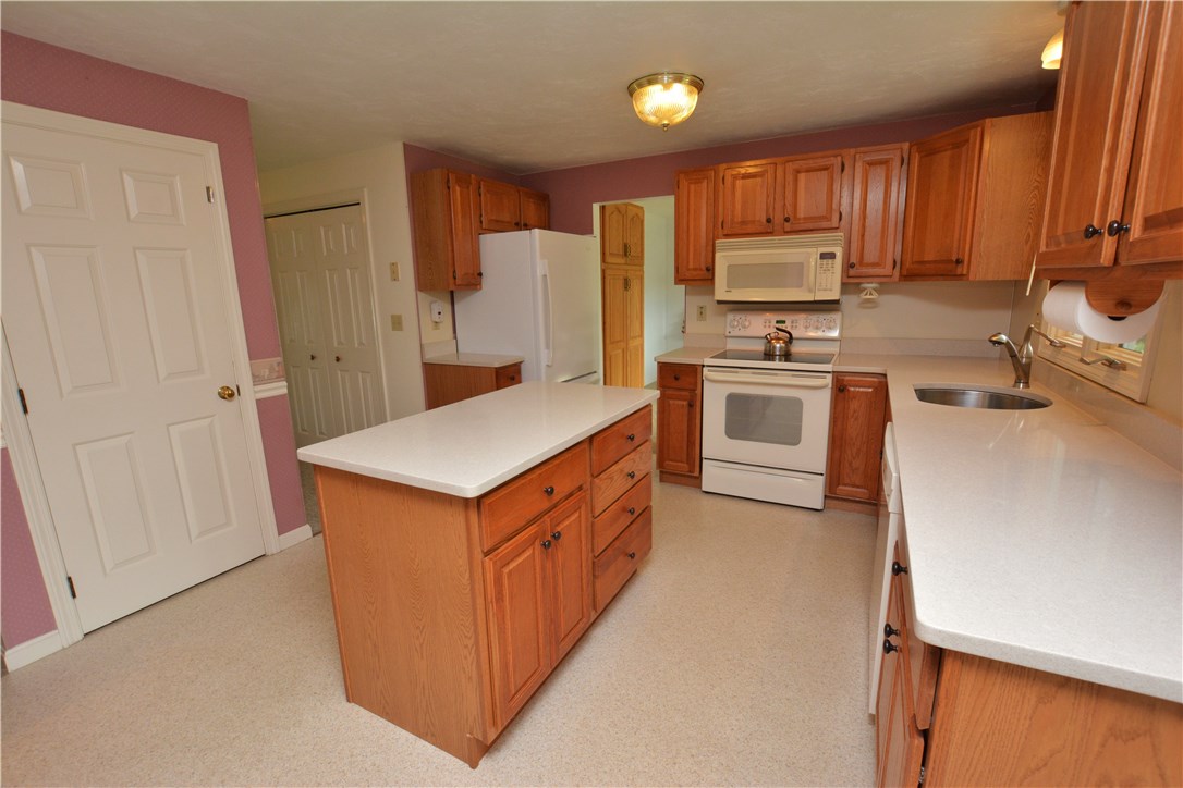 19 Level Acres Road Attleboro, MA 02703 - Photo 13 of 32 Gallery Image 13