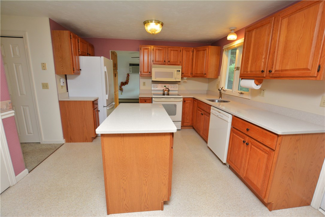 19 Level Acres Road Attleboro, MA 02703 - Photo 15 of 32 Gallery Image 15