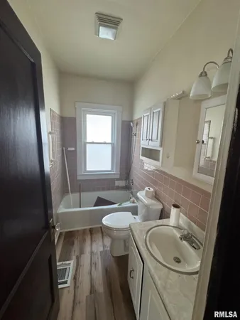 $99,900 | 329 South Park Avenue, Springfield, IL 62704