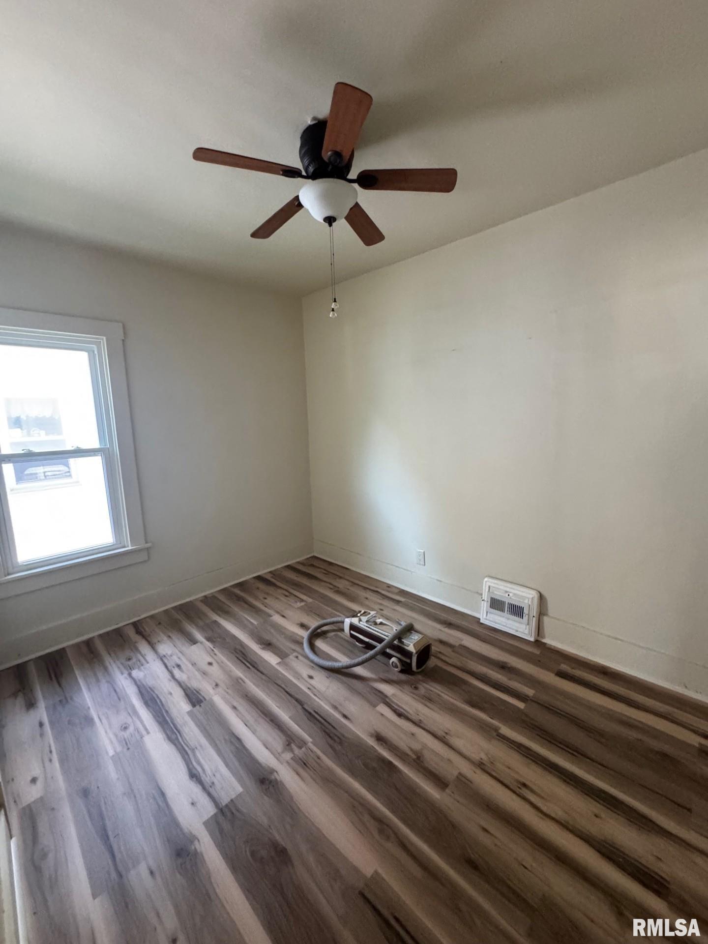 329 South Park Avenue Springfield, IL 62704 - Photo 12 of 19