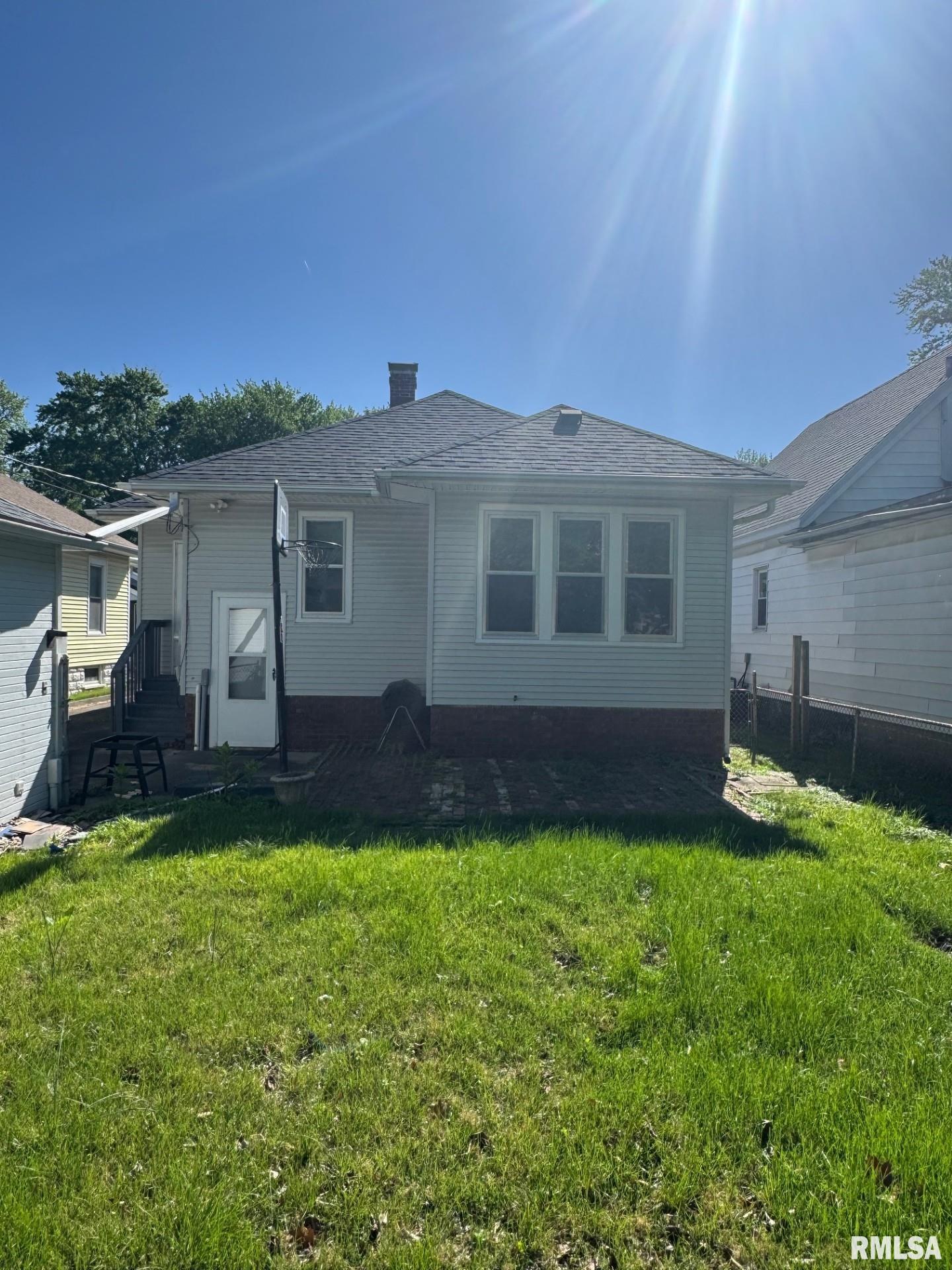 329 South Park Avenue Springfield, IL 62704 - Photo 16 of 19