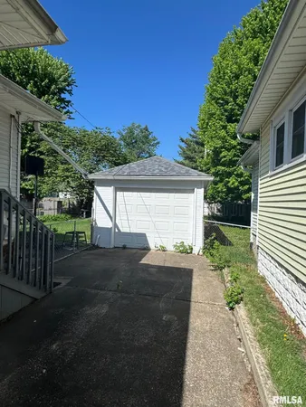 $99,900 | 329 South Park Avenue, Springfield, IL 62704