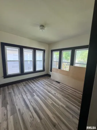 $99,900 | 329 South Park Avenue, Springfield, IL 62704