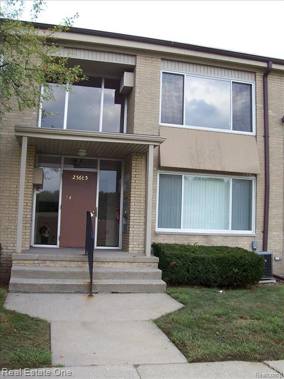 25665 Lahser Road, Unit 4 Southfield, MI 48033 - Photo 2 of 18