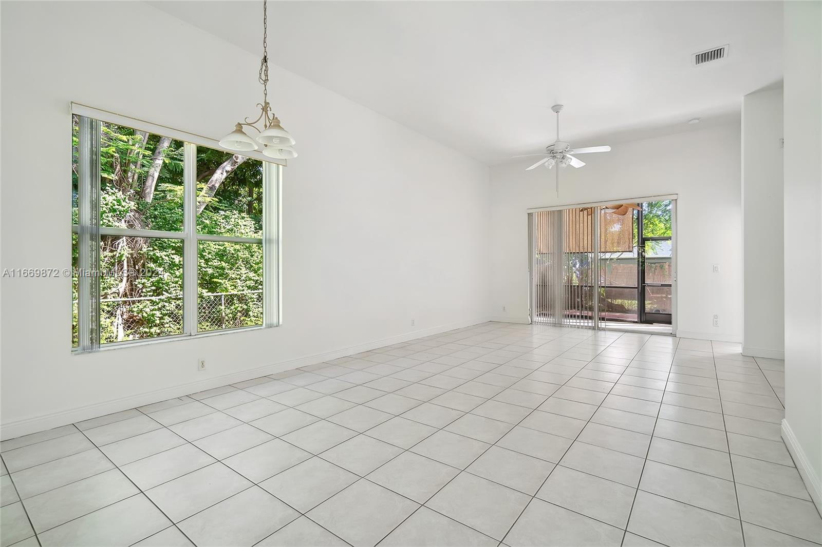 2800 Worcester Road Lake Worth, FL 33462 - Photo 4 of 19 Gallery Image 4