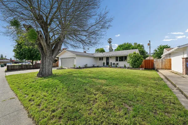$529,900 | 9060 New Dawn Drive, Sacramento, CA 95826