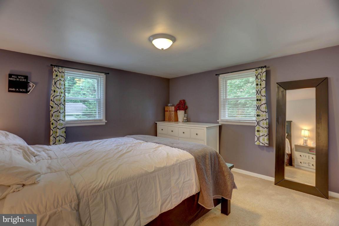 43 South Locust Street Lititz, PA 17543 - Photo 17 of 31