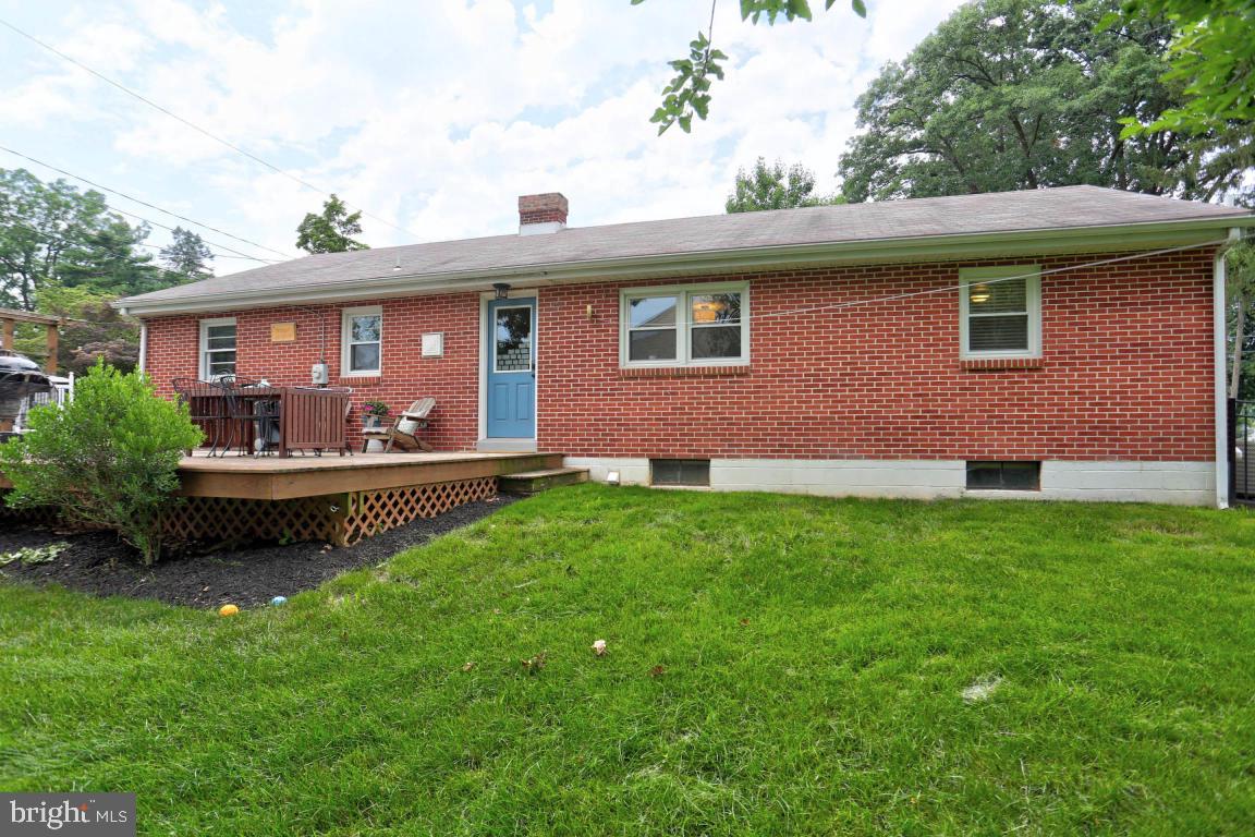 43 South Locust Street Lititz, PA 17543 - Photo 28 of 31