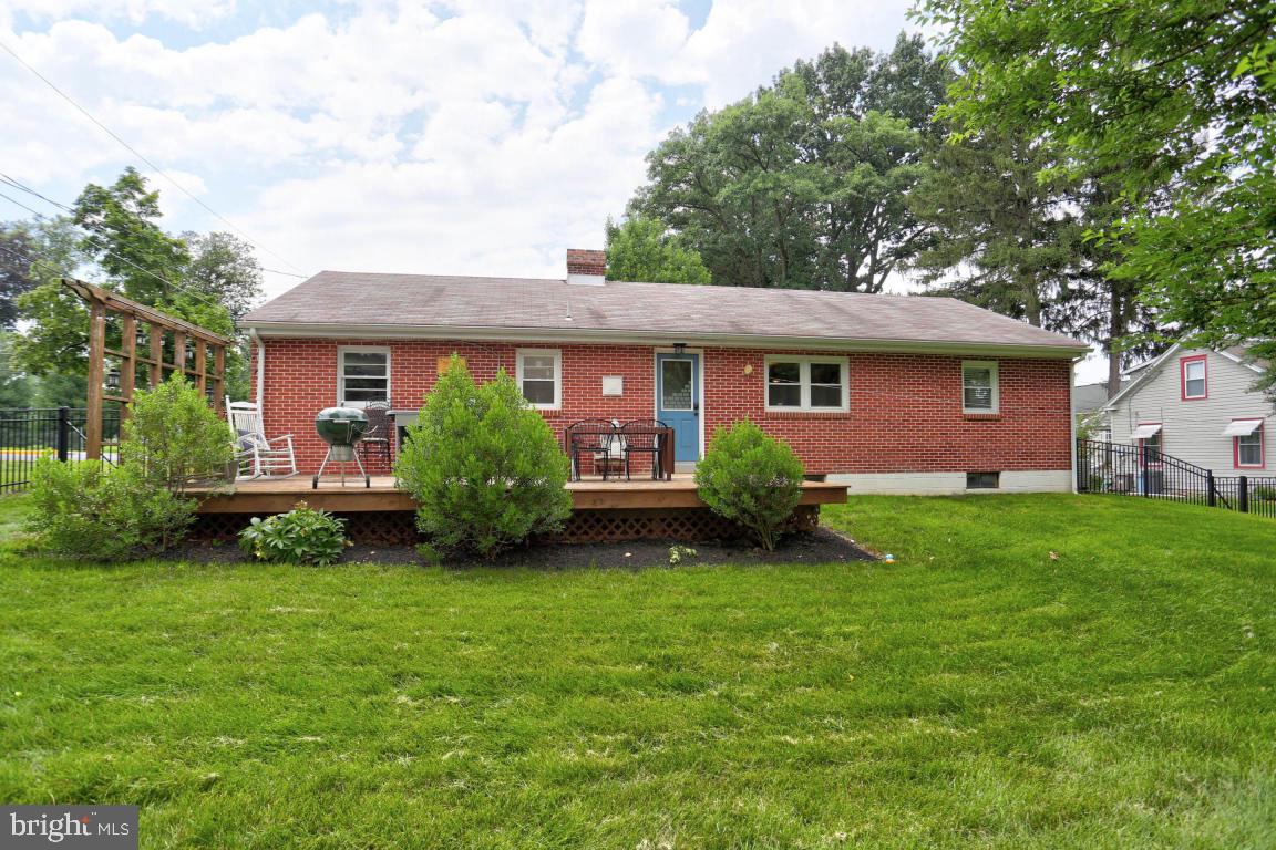 43 South Locust Street Lititz, PA 17543 - Photo 30 of 31