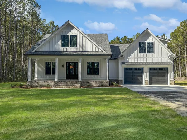 $829,500 | 165 Highway 165, Ravenel, SC 29470