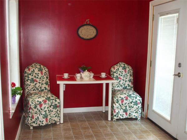 11 Avalon Road Stoneham, MA 02180 - Photo 3 of 21 Gallery Image 3