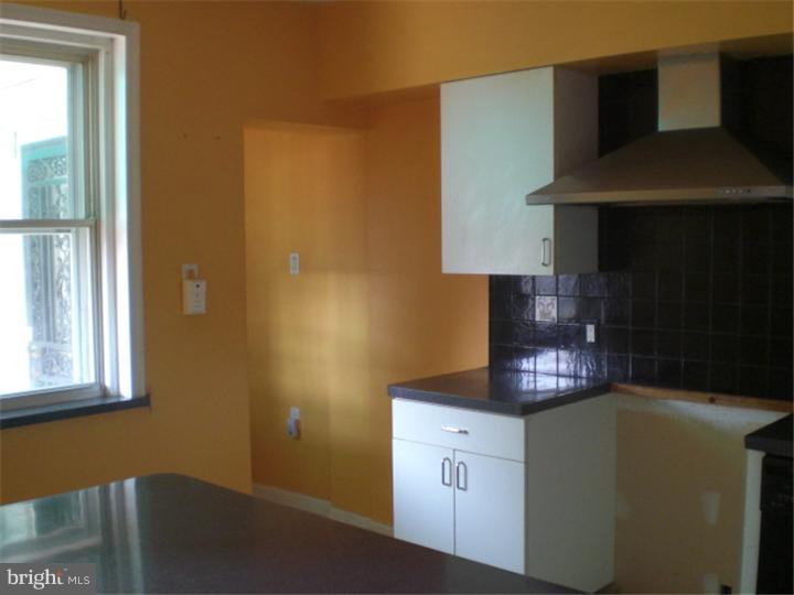 114 Chatham Road Upper Darby, PA 19082 - Photo 15 of 17
