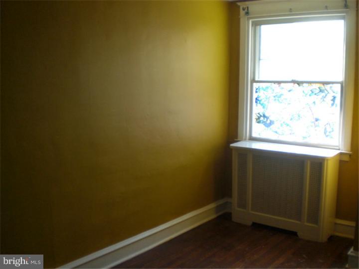 114 Chatham Road Upper Darby, PA 19082 - Photo 5 of 17