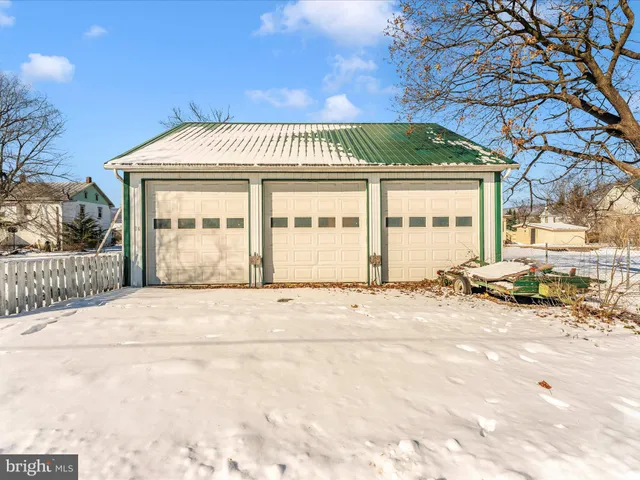 $445,000 | 16 Lombard Street, Thurmont, MD 21788