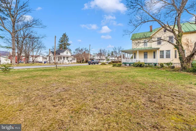 $445,000 | 16 Lombard Street, Thurmont, MD 21788