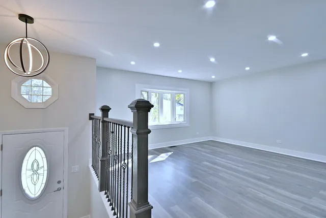 $409,999 | 6938 Meadowbrook Lane, Hanover Park, IL 60133