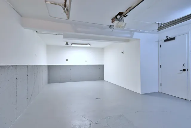 $409,999 | 6938 Meadowbrook Lane, Hanover Park, IL 60133