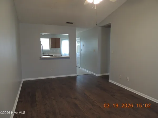$1,075 | 2711 Brookfield Drive, Midway Park, NC 28544