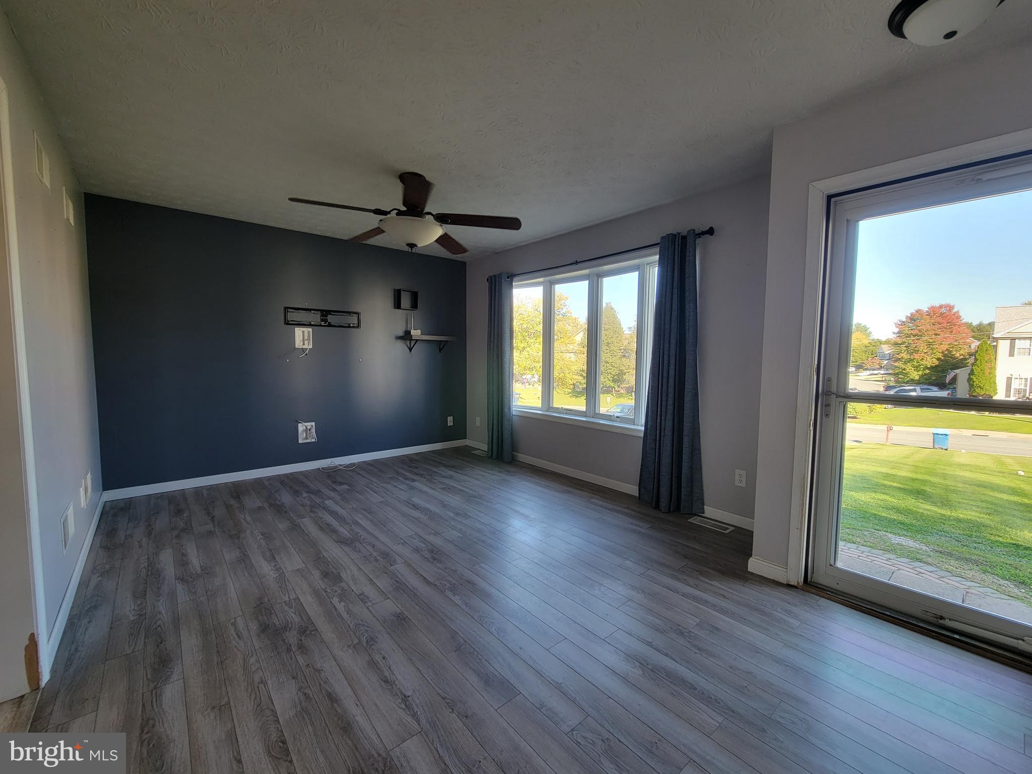 310 Mount Street Rising Sun, MD 21911 - Photo 3 of 28 Entry way and main floor living room