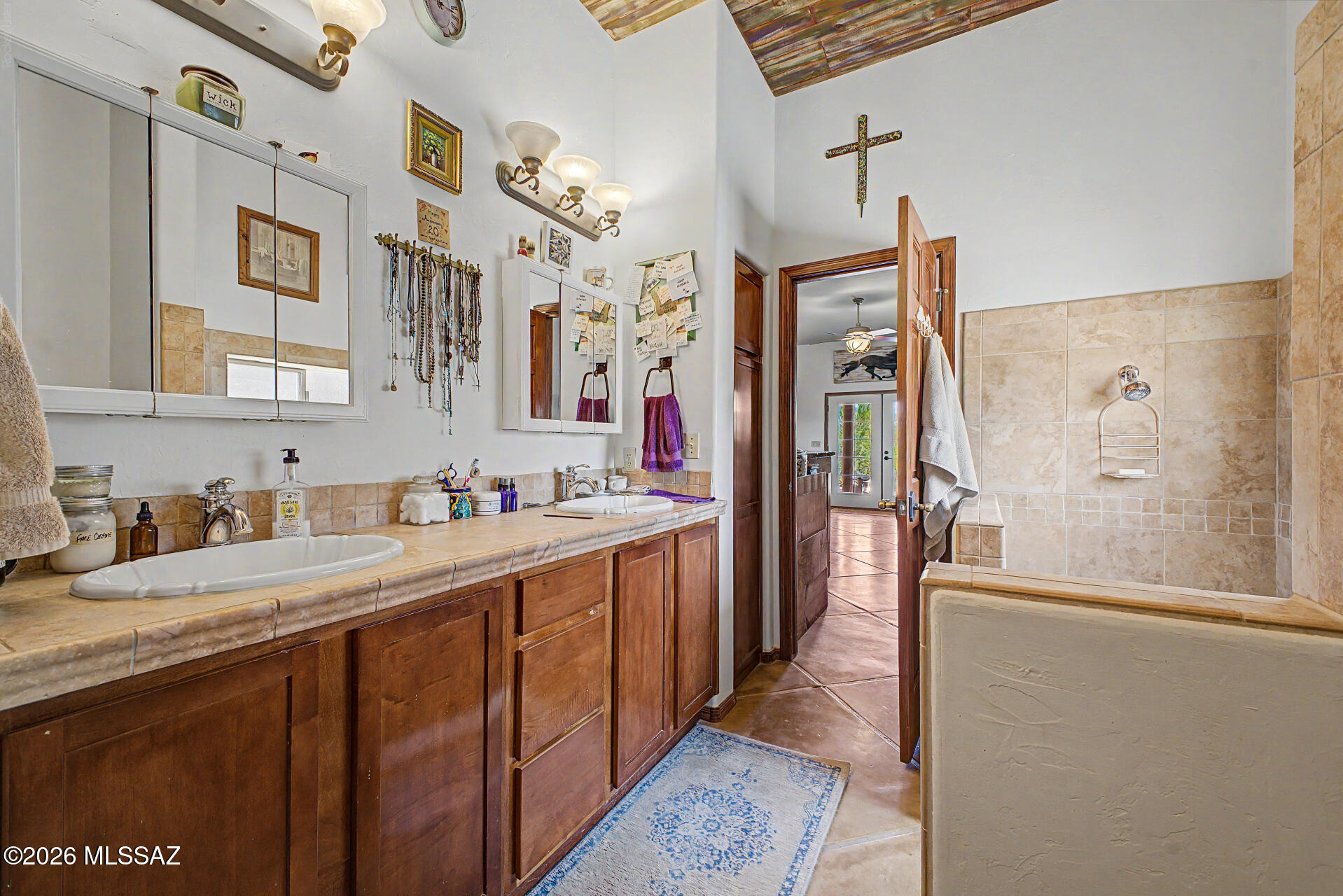 14721 East Colossal Cave Road Vail, AZ 85641 - Photo 15 of 50 Primary bath