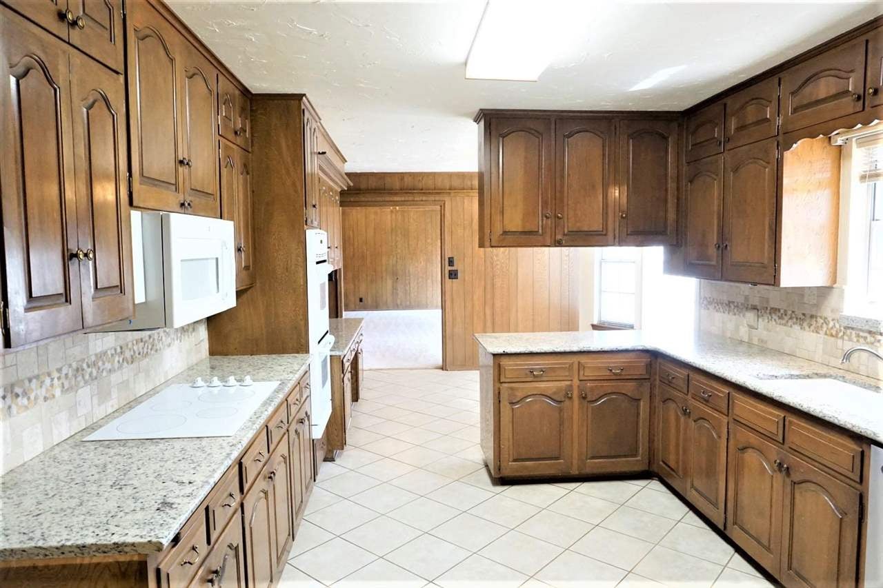 2205 Cardinal Road Ponca City, OK 74604 - Photo 13 of 36 Gallery Image 13