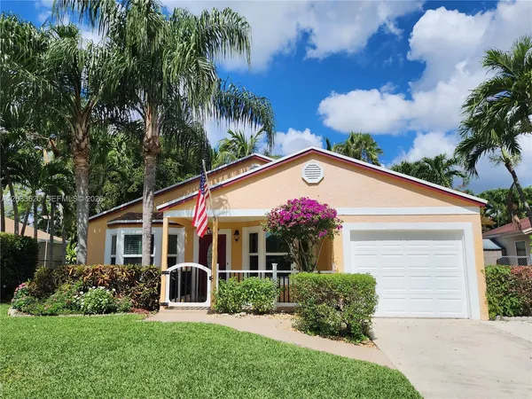 $3,700 | Davie, Davie, FL 33325