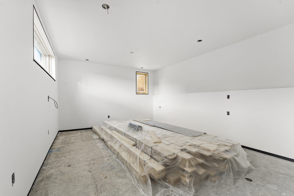 55 Harvey Street Cambridge, MA 02140 - Photo 8 of 39