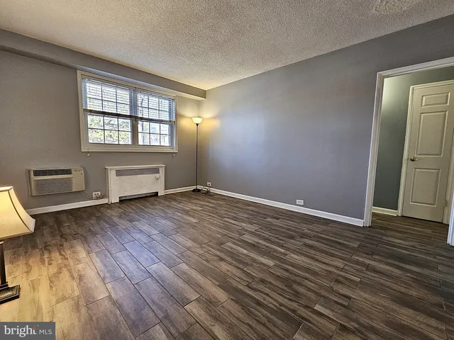 $2,100 | 4306 North Pershing Drive, Unit 43061, Arlington, VA 22203