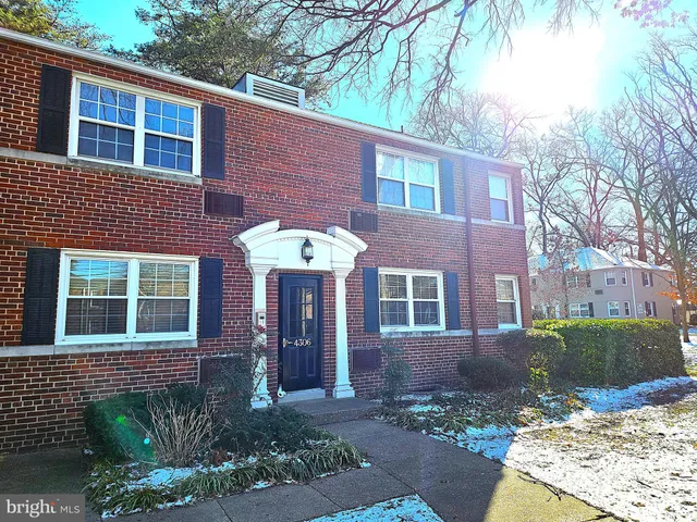 $2,100 | 4306 North Pershing Drive, Unit 43061, Arlington, VA 22203