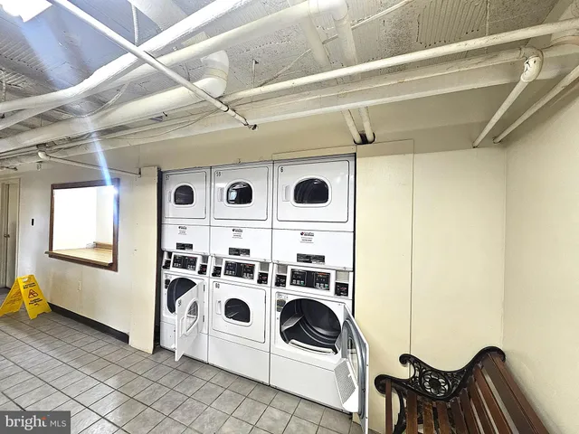 $2,100 | 4306 North Pershing Drive, Unit 43061, Arlington, VA 22203