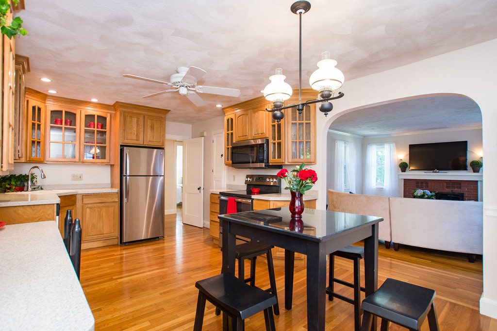 24 Murray Road Newton, MA 02465 - Photo 16 of 30 a dining room with furniture and window