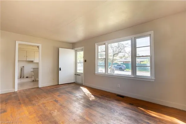 $95,000 | 1447 Bretton Street, Winston-Salem, NC 27107