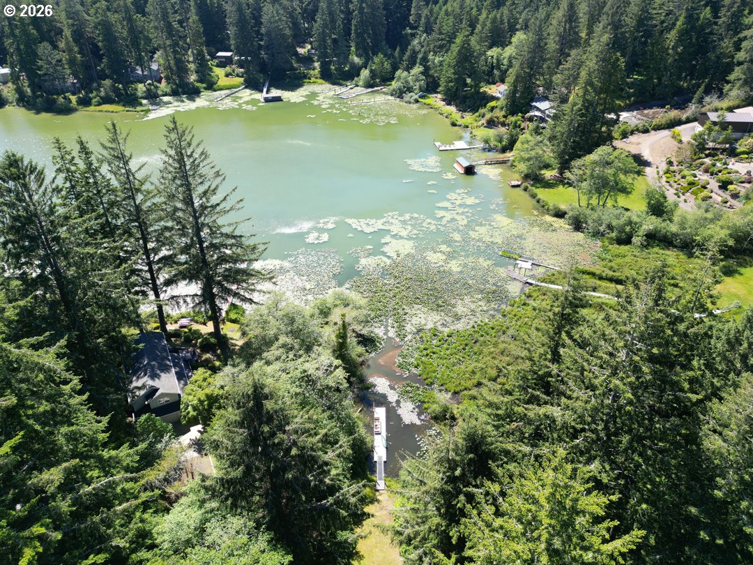 83558 Kiechle Arm Road Florence, OR 97439 - Photo 4 of 48