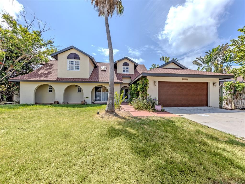 1533 Fundy Road Venice, FL 34293 - Photo 3 of 48