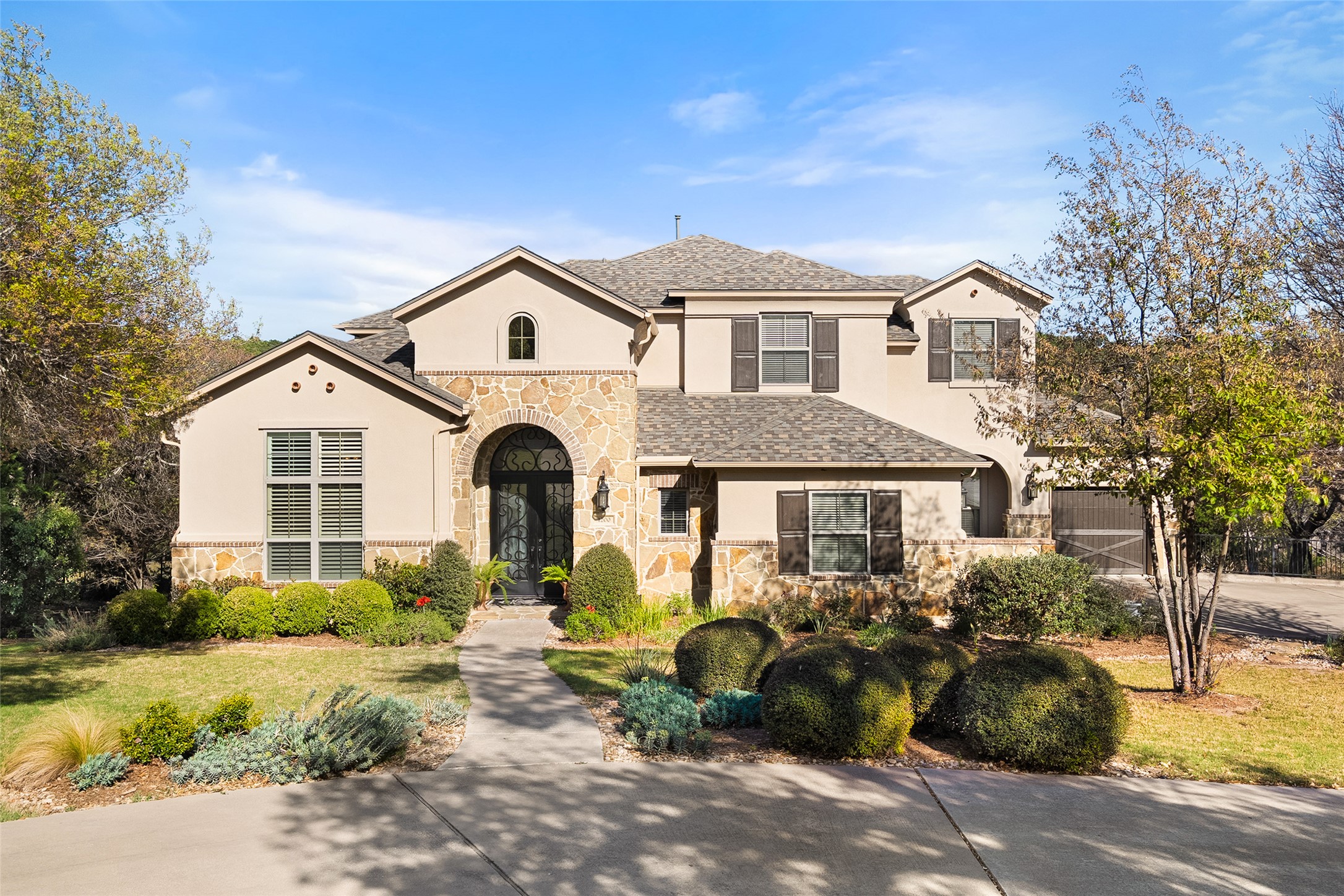1200 Lions Lair Leander, TX 78641 - Photo 1 of 40 a front view of a house with garden