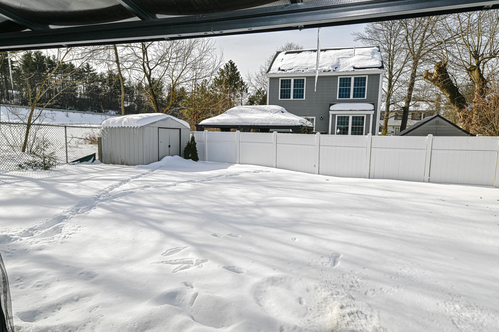 1 Thompson Road Nashua, NH 03060 - Photo 11 of 52