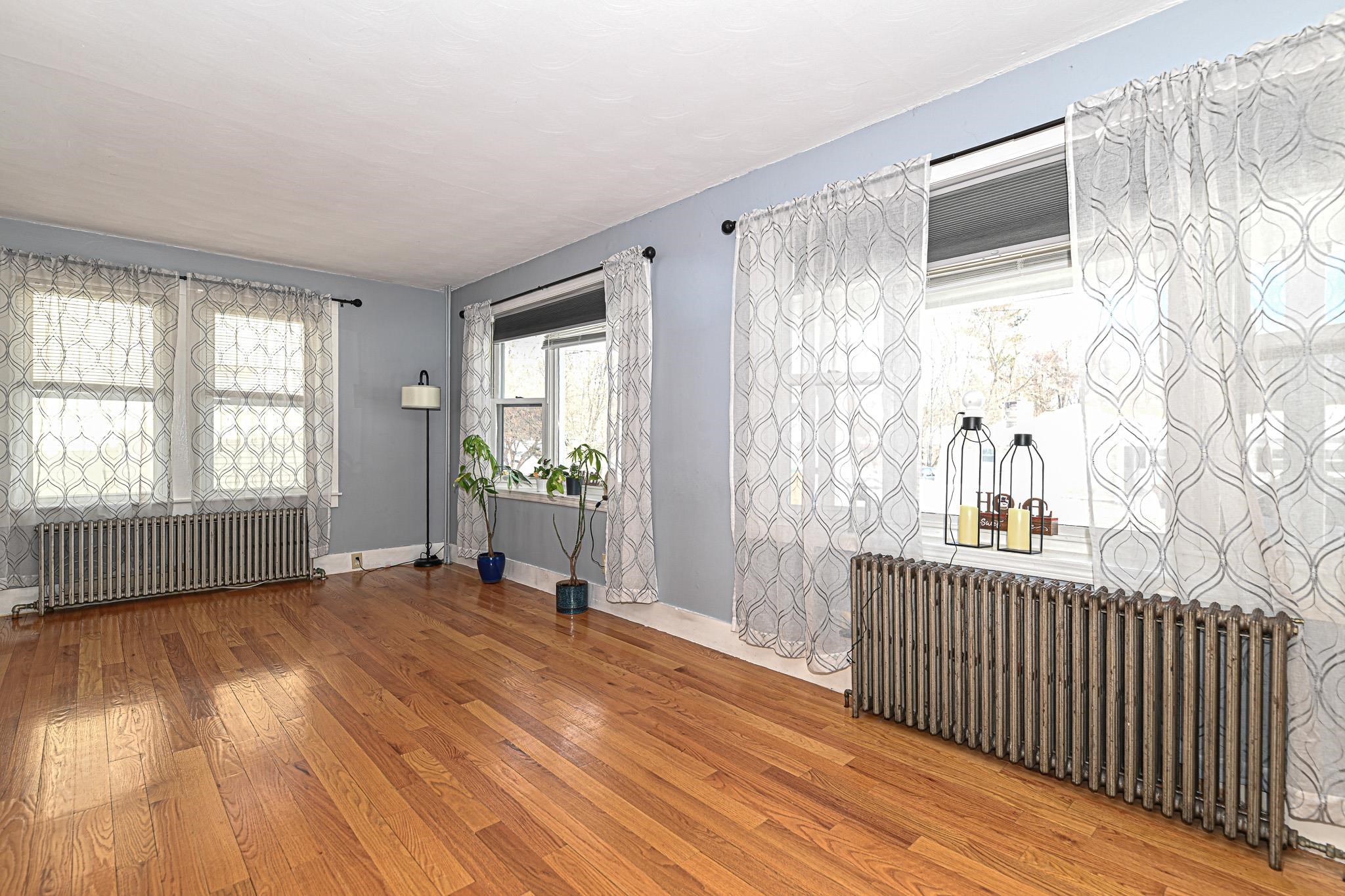 1 Thompson Road Nashua, NH 03060 - Photo 17 of 52