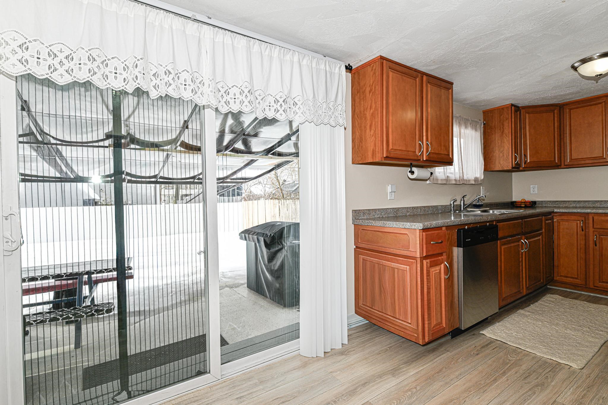 1 Thompson Road Nashua, NH 03060 - Photo 27 of 52