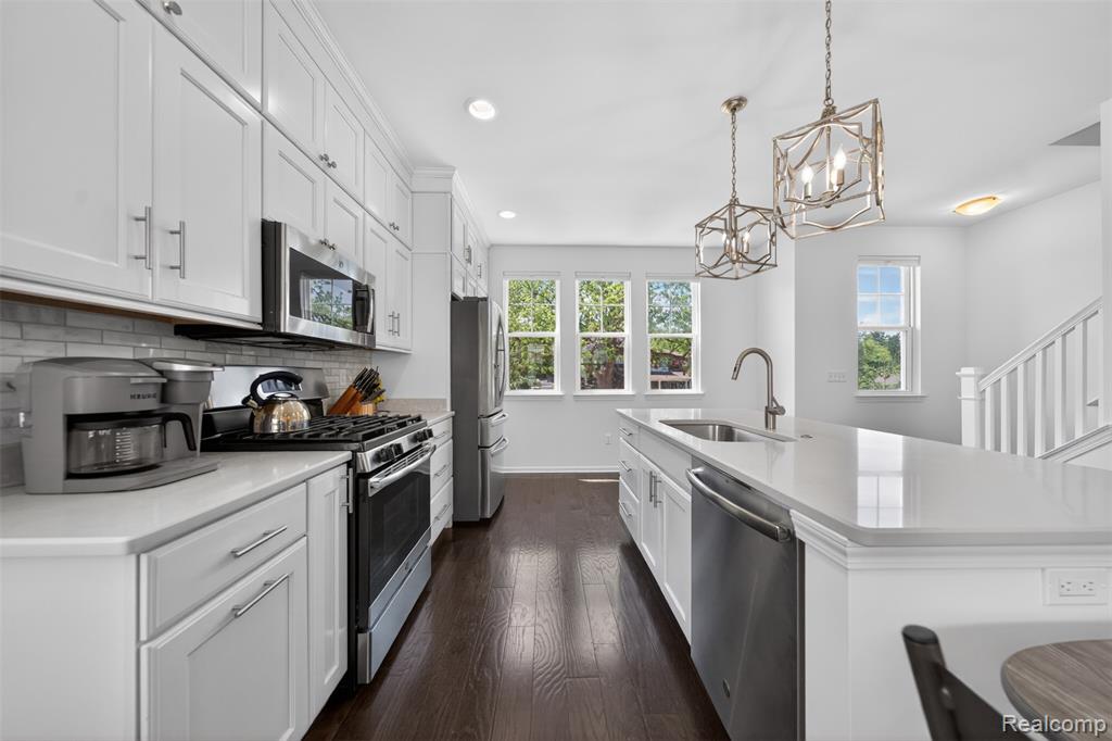 3534 South Rochester Road Royal Oak, MI 48073 - Photo 12 of 25