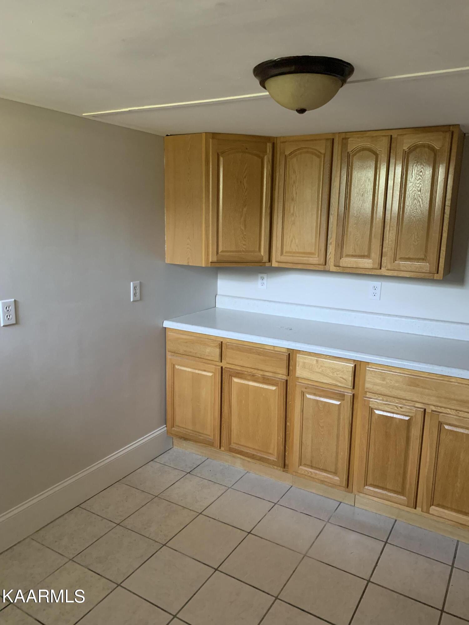 679 Oak Grove Road Madisonville, TN 37354 - Photo 16 of 27 Down Stairs utility