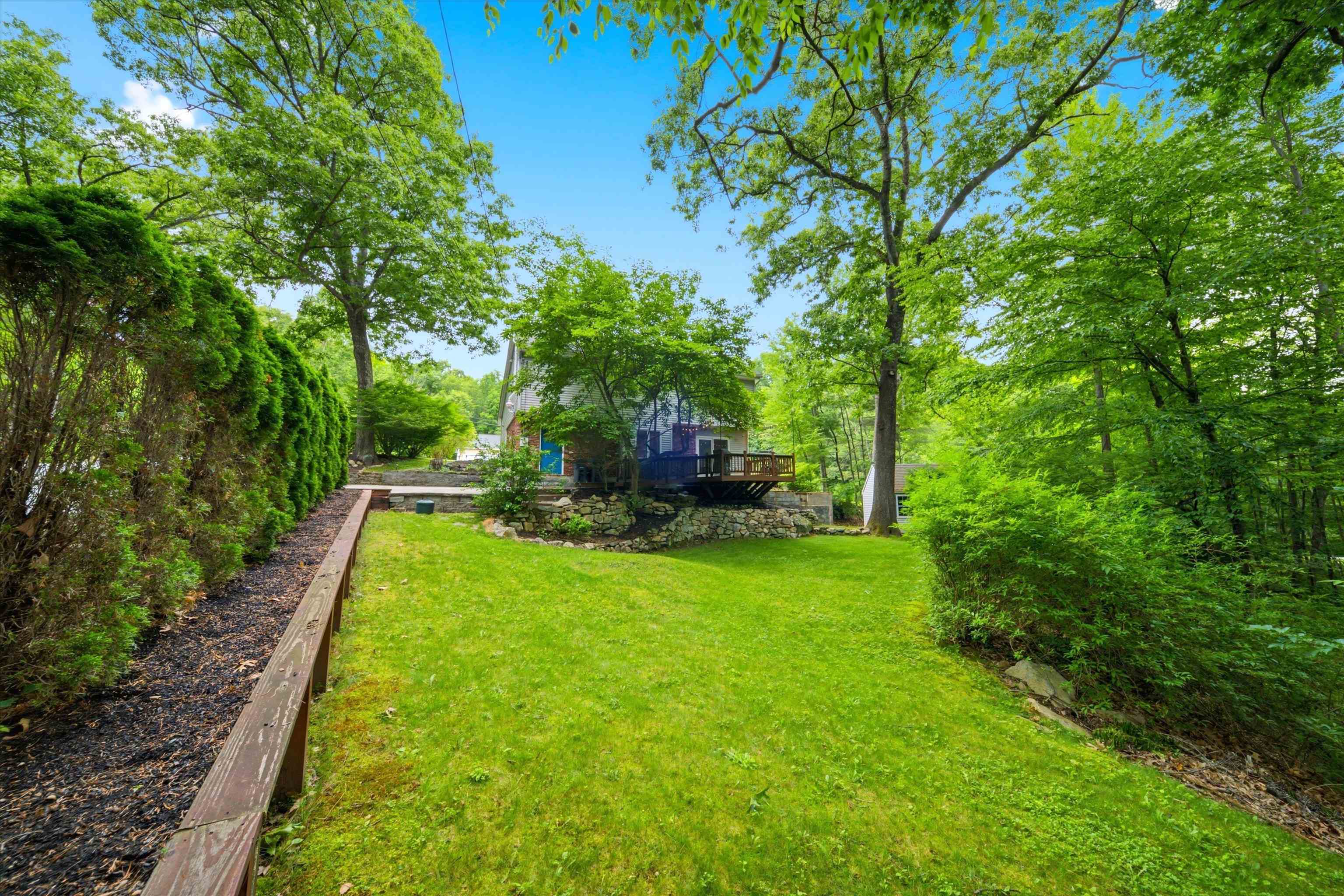 107 Hackett Hill Road Hooksett, NH 03106 - Photo 3 of 39