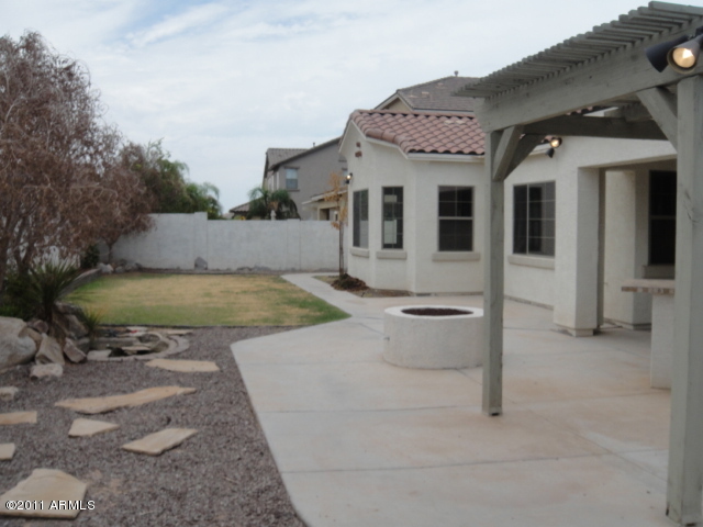 3129 East Blue Ridge Way Gilbert, AZ 85298 - Photo 6 of 8 back