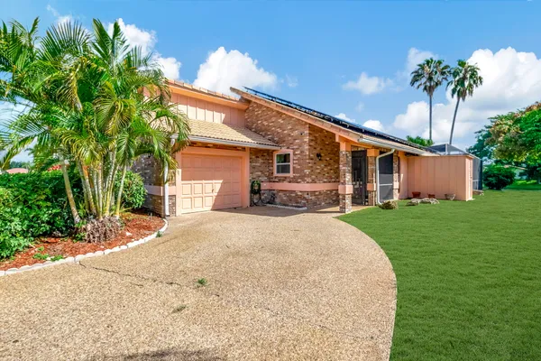 $3,999 | 10204 Camelback Lane, Boca Raton, FL 33498