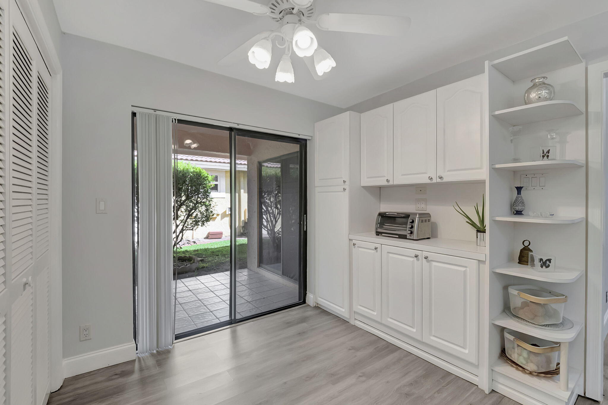 10204 Camelback Lane Boca Raton, FL 33498 - Photo 18 of 50 23-web-or-mls-DSC_8426